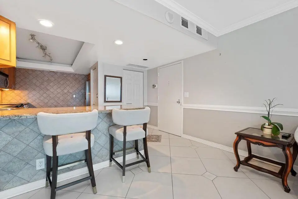 Kitch 2 at 2400 Presidential Way 1206, West Palm Beach