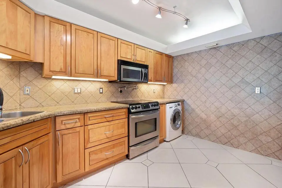 Kitch 3 at 2400 Presidential Way 1206, West Palm Beach