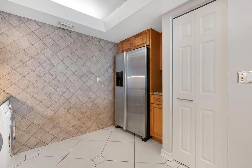 Kitch 4 at 2400 Presidential Way 1206, West Palm Beach