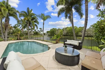 5330 Grand Banks Boulevard, Greenacres – sold