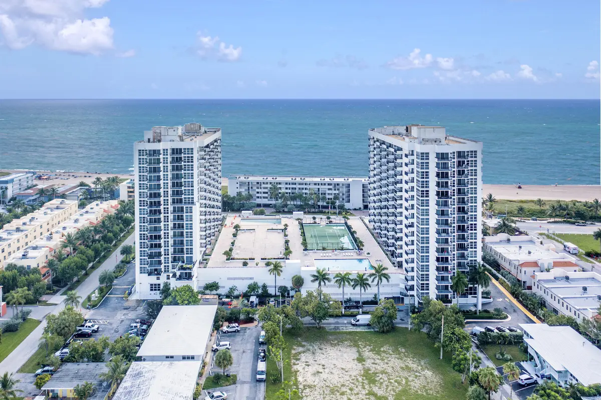 silver thatch aerial (1) at 531 N Ocean Boulevard 1811, Pompano Beach