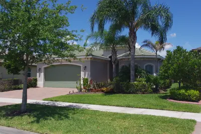 11441 SW Lake Park Drive, Port St. Lucie – sold