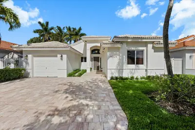 14525 NW 88th Avenue, Miami Lakes – sold