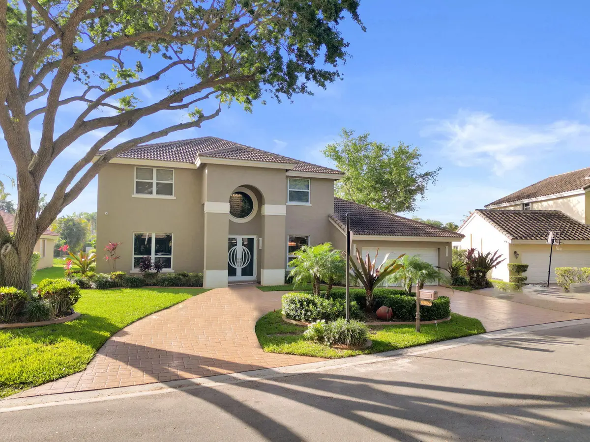 89-web-or-mls-Photo Mar 27 2026, 9 10 20 at 6820 NW 73rd Street, Parkland