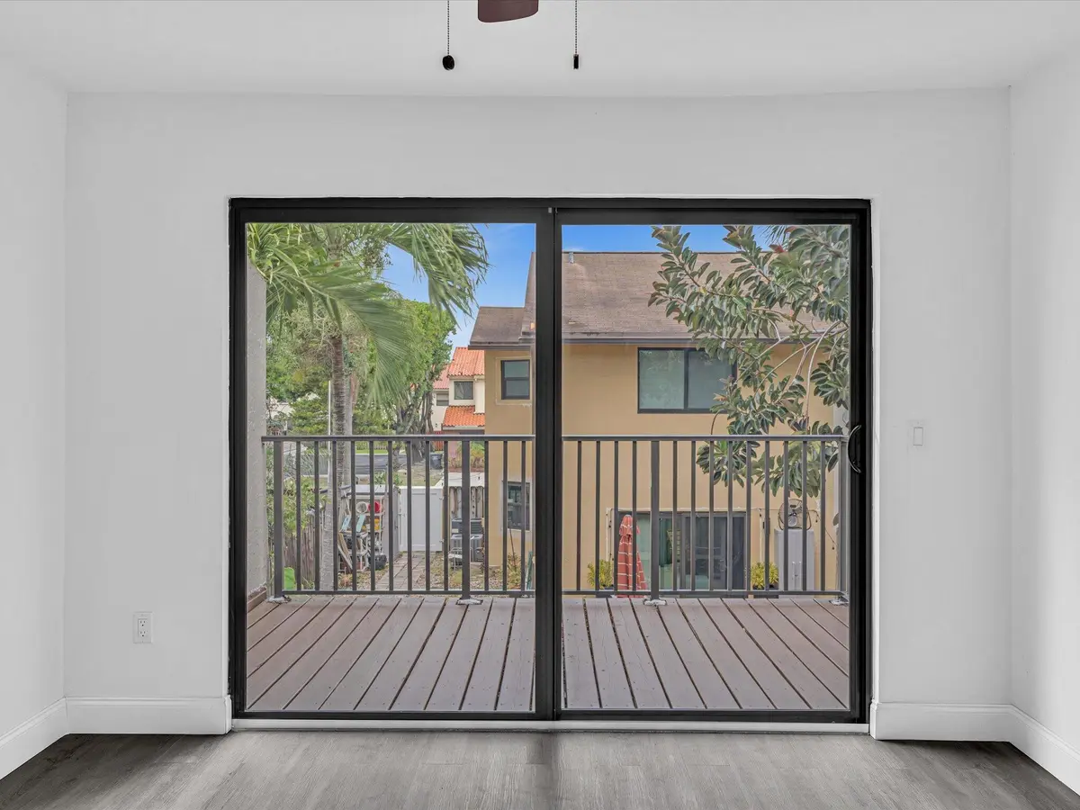 34-FPP00306 at 3841 Farragut Street, Hollywood