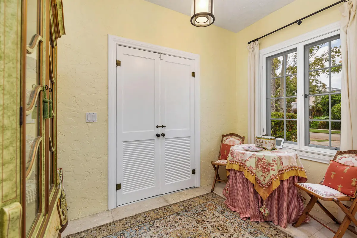 low-7 at 205 Westminster Road, West Palm Beach