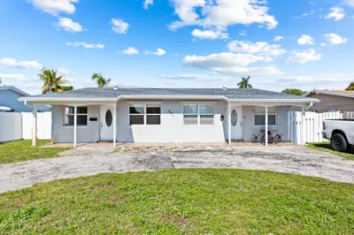 271 NE 57th Court 1-2, Oakland Park – sold
