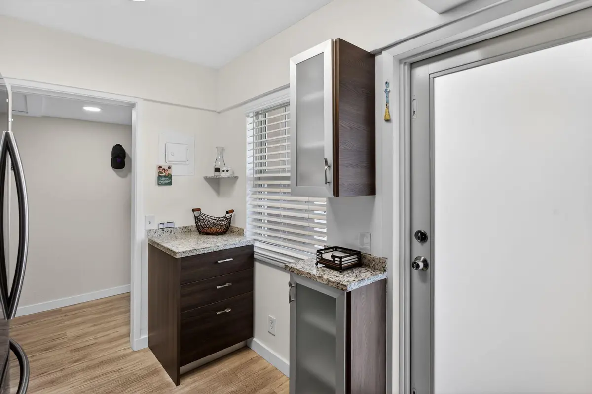 19-web-or-mls-2950-8884 at 2950 N Palm Aire Drive 606, Pompano Beach