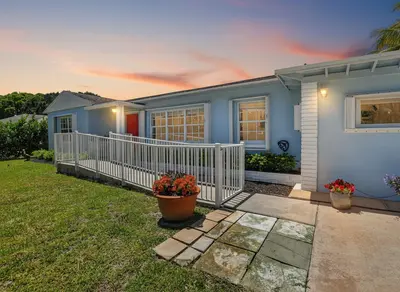 277 NW 3rd Court, Boca Raton – sold