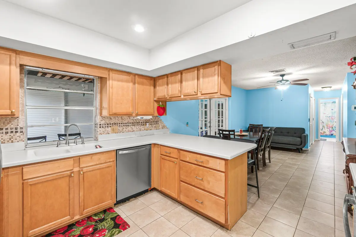 LARGE UPDATED KITCHEN at 3169 Nautical Way, Lantana