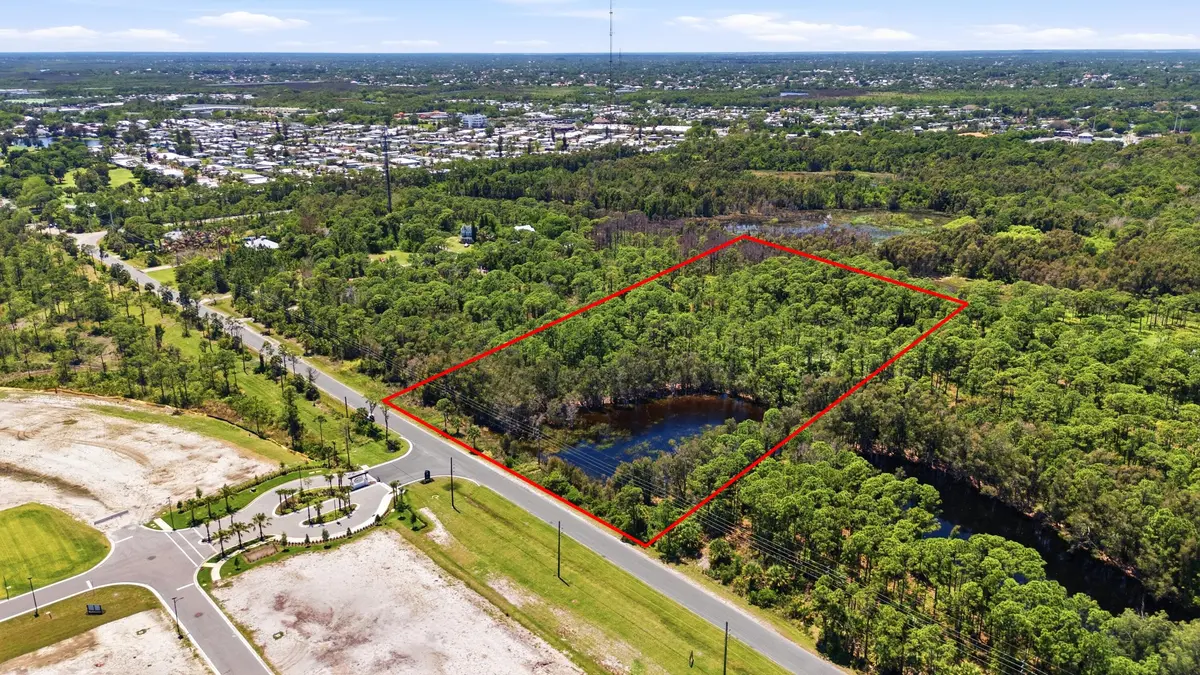 07c35239-f1bd-4fe8-abcc-c9e5ab6875e1 at Silver Oak Drive, Port St. Lucie