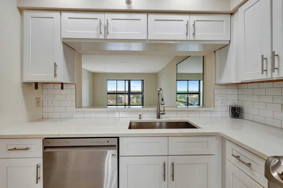 Photo 7 at 14460 Strathmore Lane 807, Delray Beach