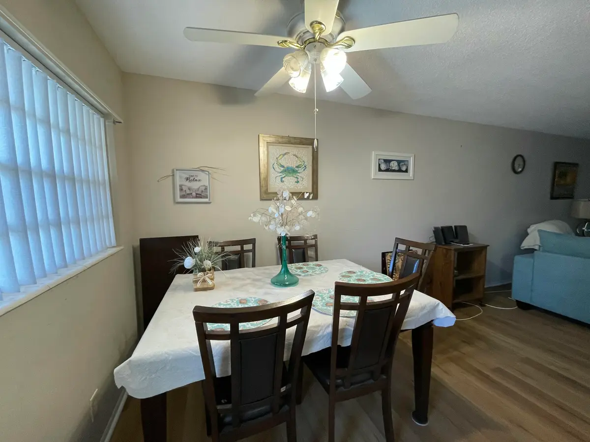 Dining Area at 2152 NE 1st Way 102, Boynton Beach
