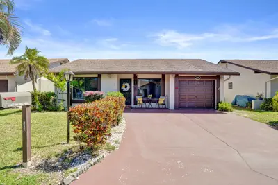 1990 SW 16th Place, Deerfield Beach – sold
