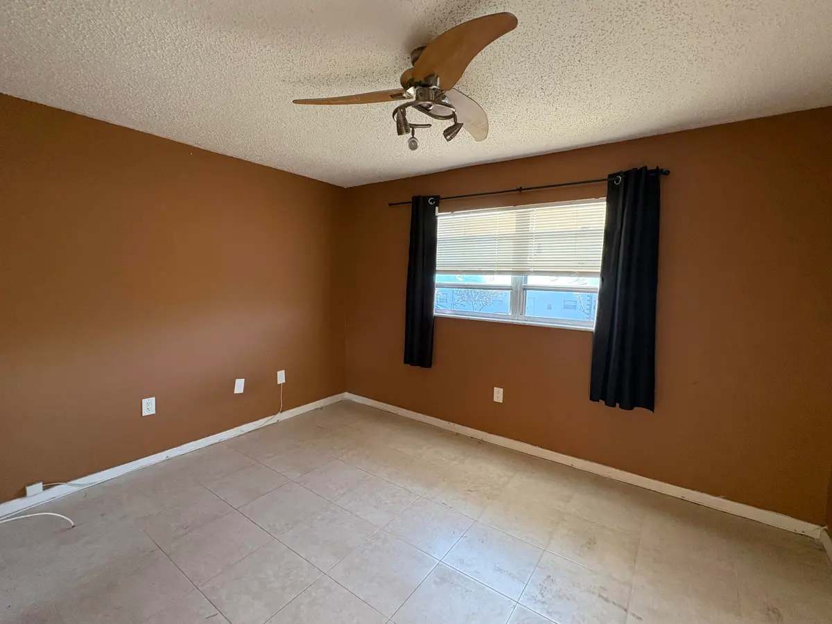 Living Room at 650 SW 2nd Avenue 2460, Boca Raton