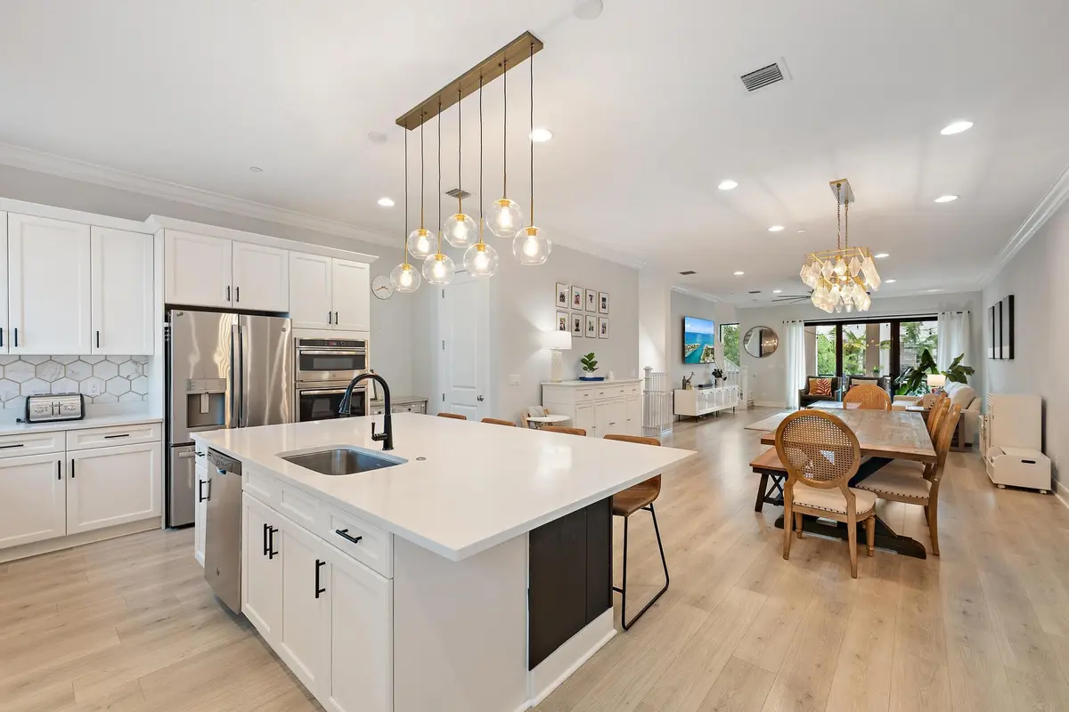 Kitchen at 5174 Beckman Terrace, Palm Beach Gardens