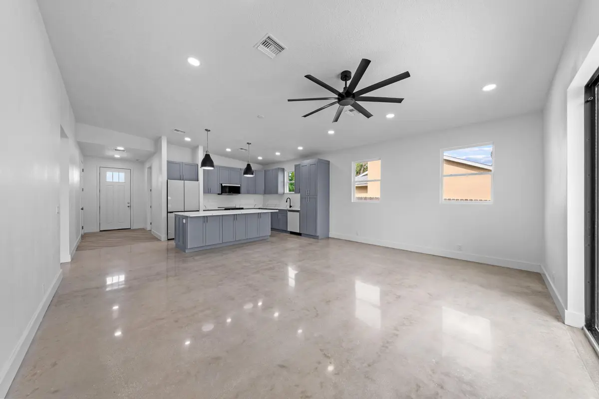 A7109590 at 6904 Salerno Road, Fort Pierce