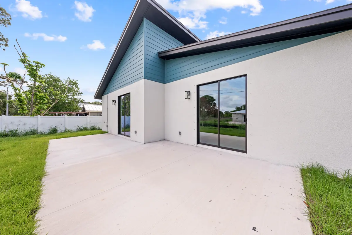 A7109680 at 6904 Salerno Road, Fort Pierce