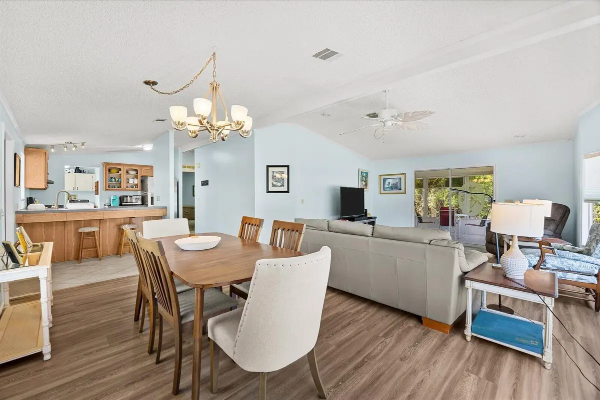 06-hem in-10 at 5683 Hemingway Court, Fort Pierce