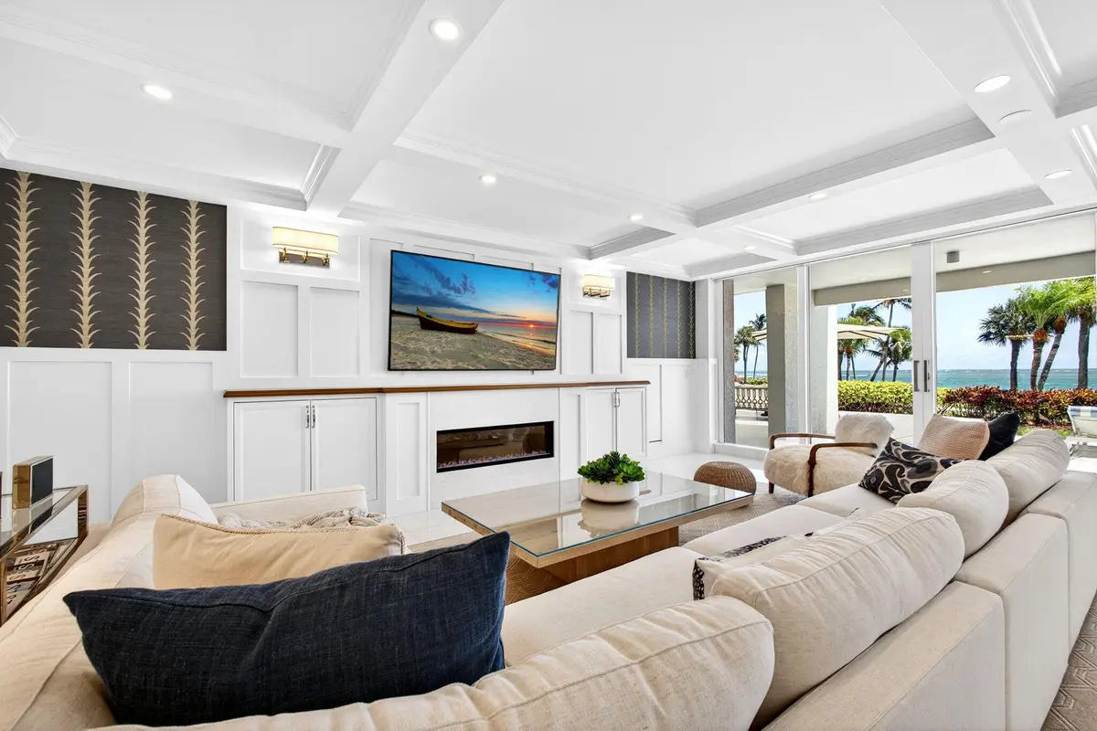 Living room at 2812 SE Dune Drive 1102, Stuart
