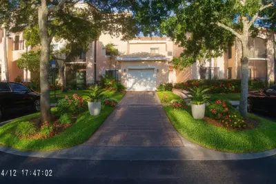 2807 Veronia Drive 106, Palm Beach Gardens – Townhouse for rent