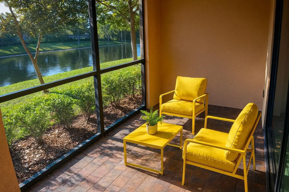 screned balcony ba at 2807 Veronia Drive 106, Palm Beach Gardens
