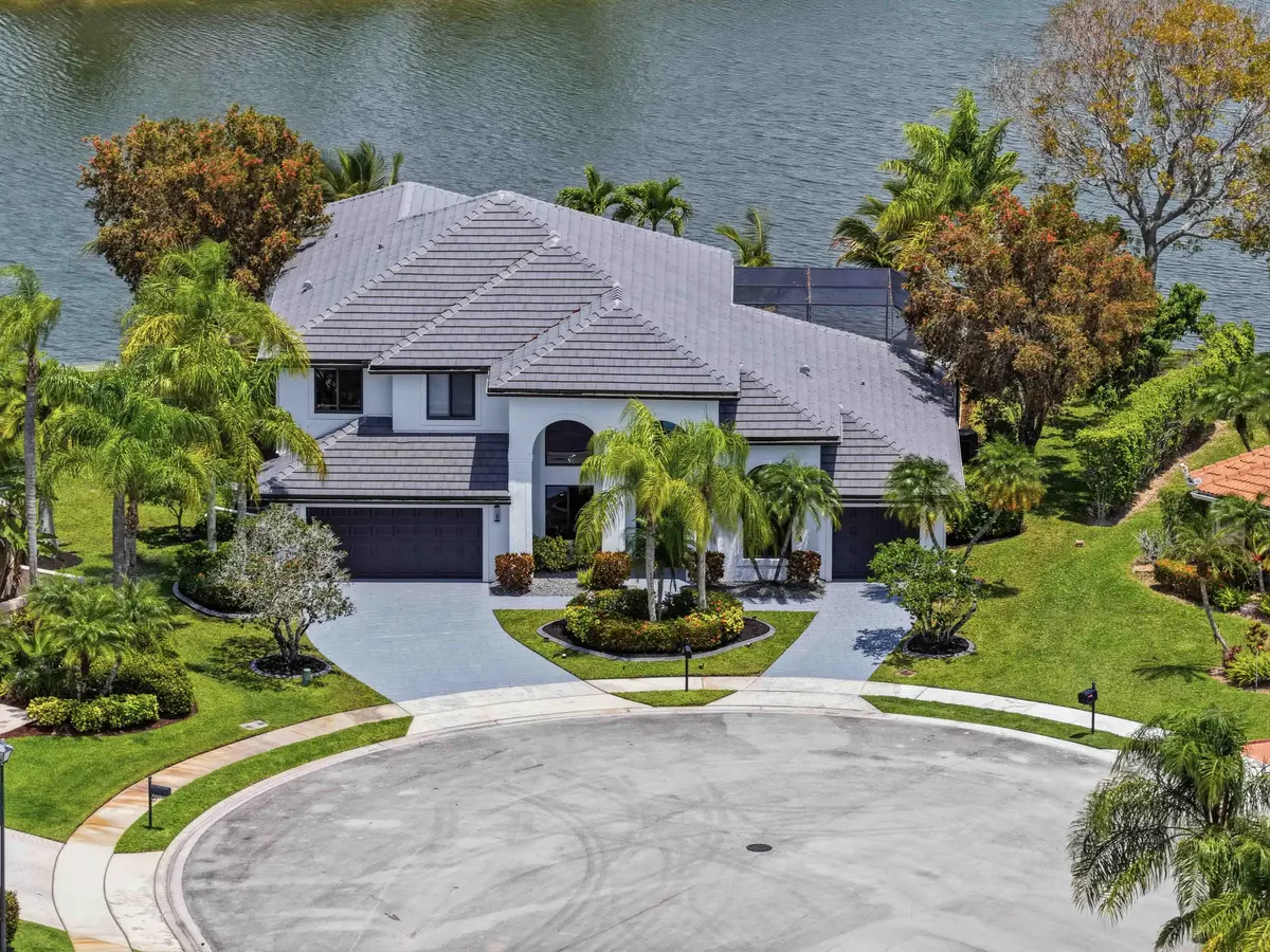 Cul-de-sac at 22257 Vista Lago Drive, Boca Raton