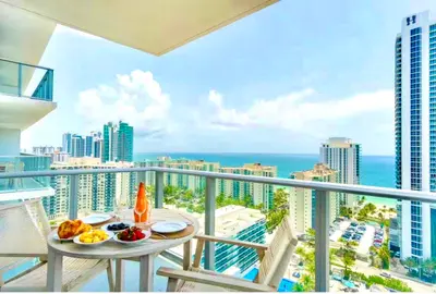 4010 S Ocean Drive R1909, Hollywood – sold