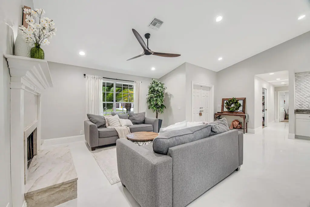 1593 Yarmouth Avenue, Wellington, FL – photo 8