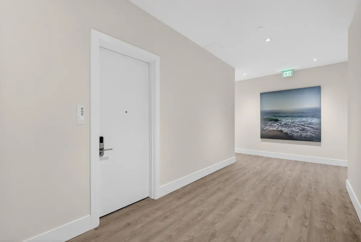 5D1A7381 at 220 Lake Shore Drive 605, Lake Park