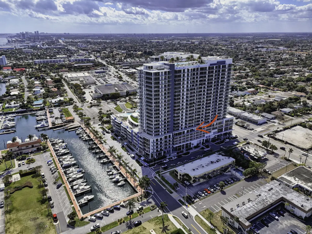 220 Lake Shore Drive 609, Lake Park, FL – photo 6