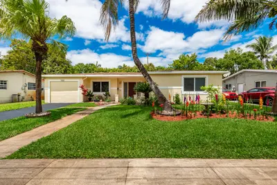 3685 NW 43rd Place, Lauderdale Lakes – sold