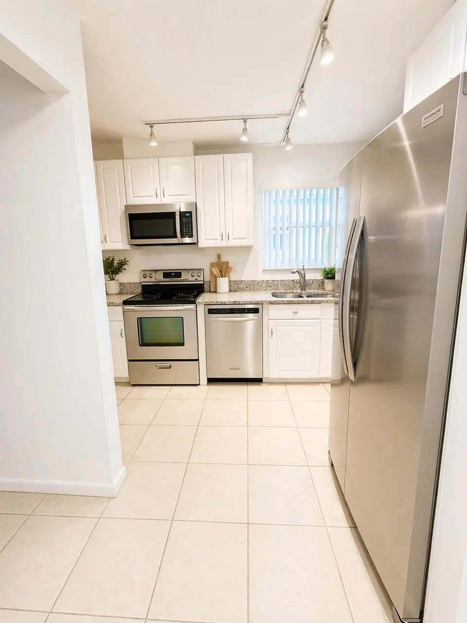Kitchen at 8889 SE Hobe Ridge Avenue, Hobe Sound