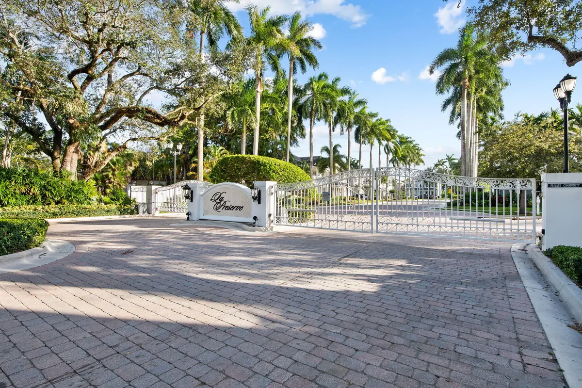 1-web-or-mls-DSC_4400 at 1421 SW 20th Court, Fort Lauderdale