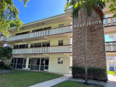 412 S Luna Court 2, Hollywood – sold