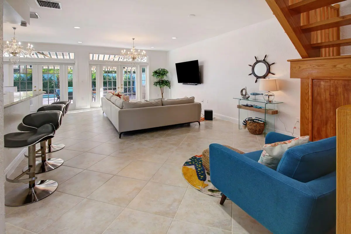 vK_GW_Xg at 218 Pine Avenue, Lauderdale-By-The-Sea
