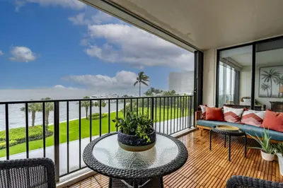 124 Lakeshore Drive 4280, North Palm Beach – leased