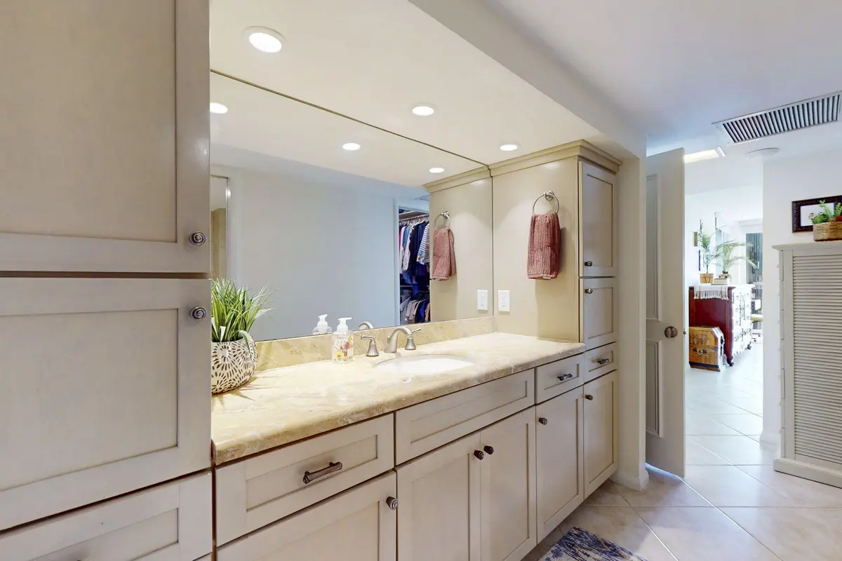 49-web-or-mls-iPixx_01_29 at 124 Lakeshore Drive 4280, North Palm Beach