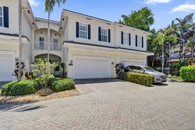 1127 N Victoria Park Road, Fort Lauderdale – sold