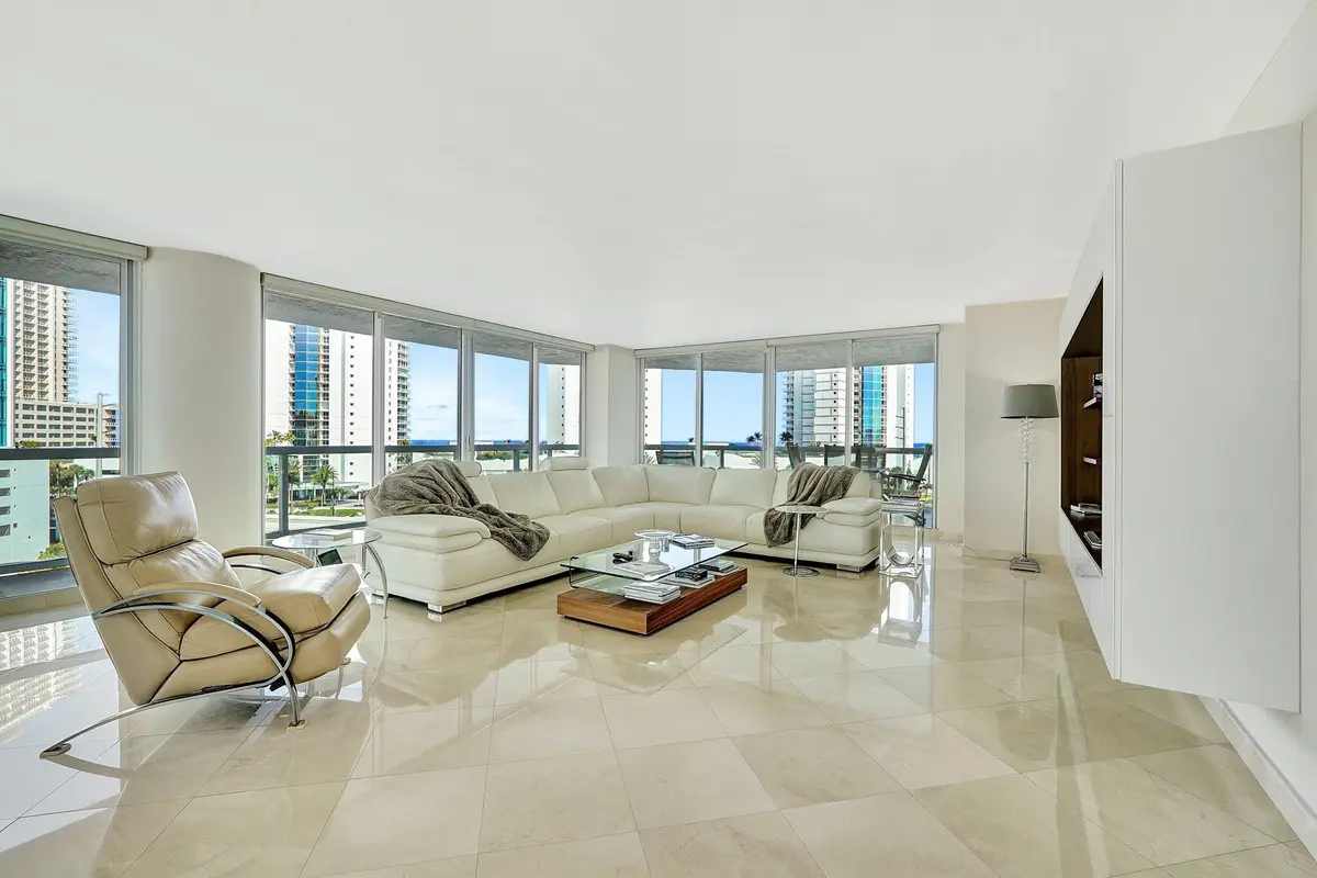 35-web-or-mls-DSC08557 at 16400 Collins Avenue 641, Sunny Isles Beach