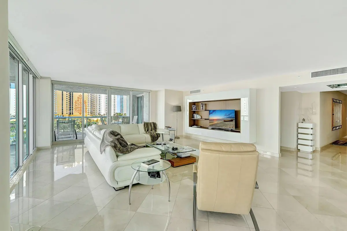 34-web-or-mls-DSC08552 at 16400 Collins Avenue 641, Sunny Isles Beach