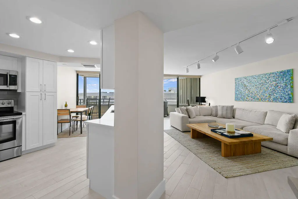 3560SOceanBlvd#907(5) at 3560 S Ocean Boulevard 907, South Palm Beach