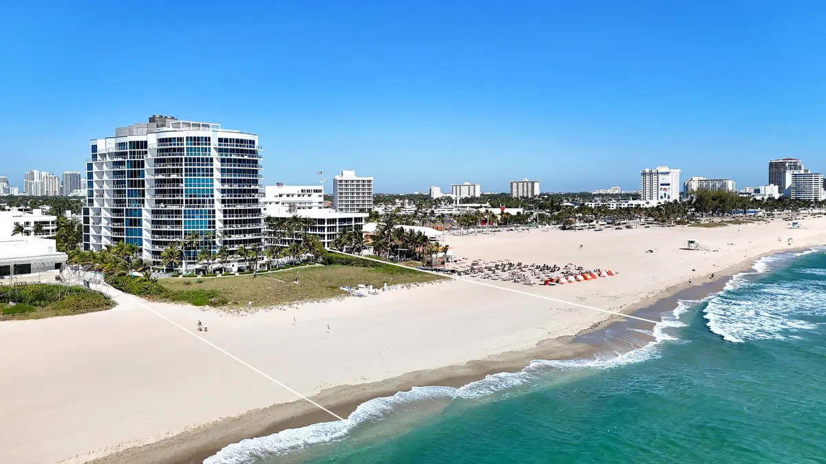 Ocean w: lines at 1200 Holiday Drive 1003, Fort Lauderdale