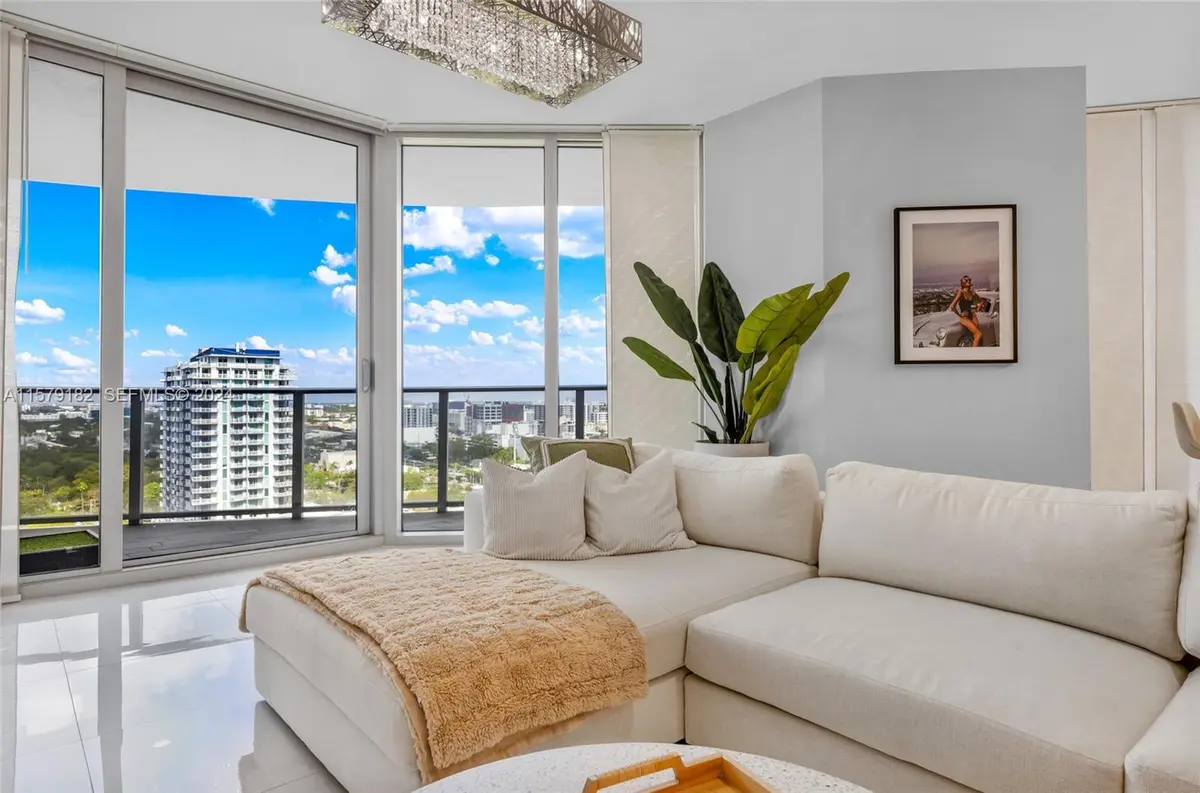 Liv 8 at 488 NE 18th Street 1801, Miami