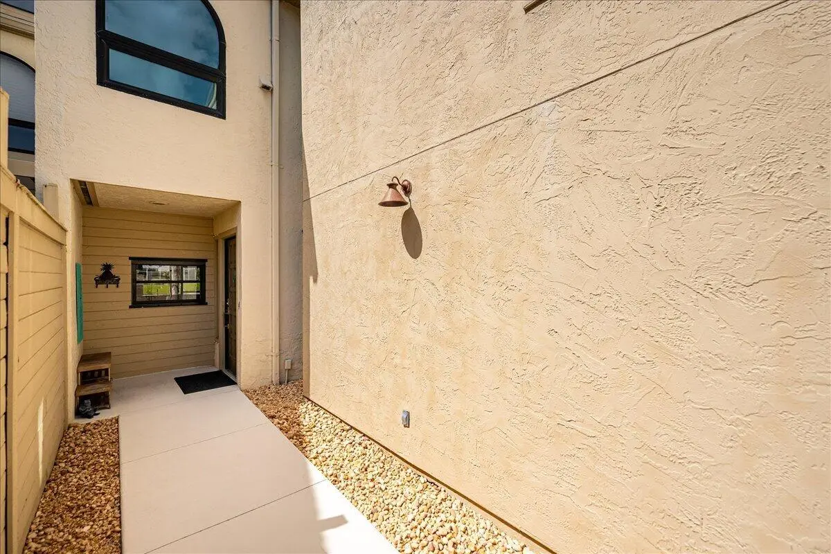 09-DSC4975 at 1102 SE Mitchell Avenue 205, Port St. Lucie