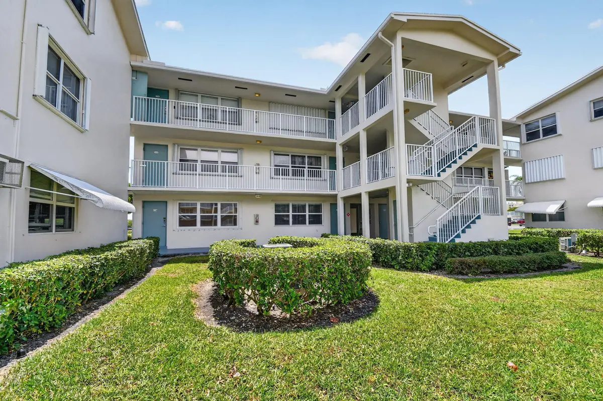 1-web-or-mls-DSC_2462 at 370 Horizon Street 107, Boynton Beach