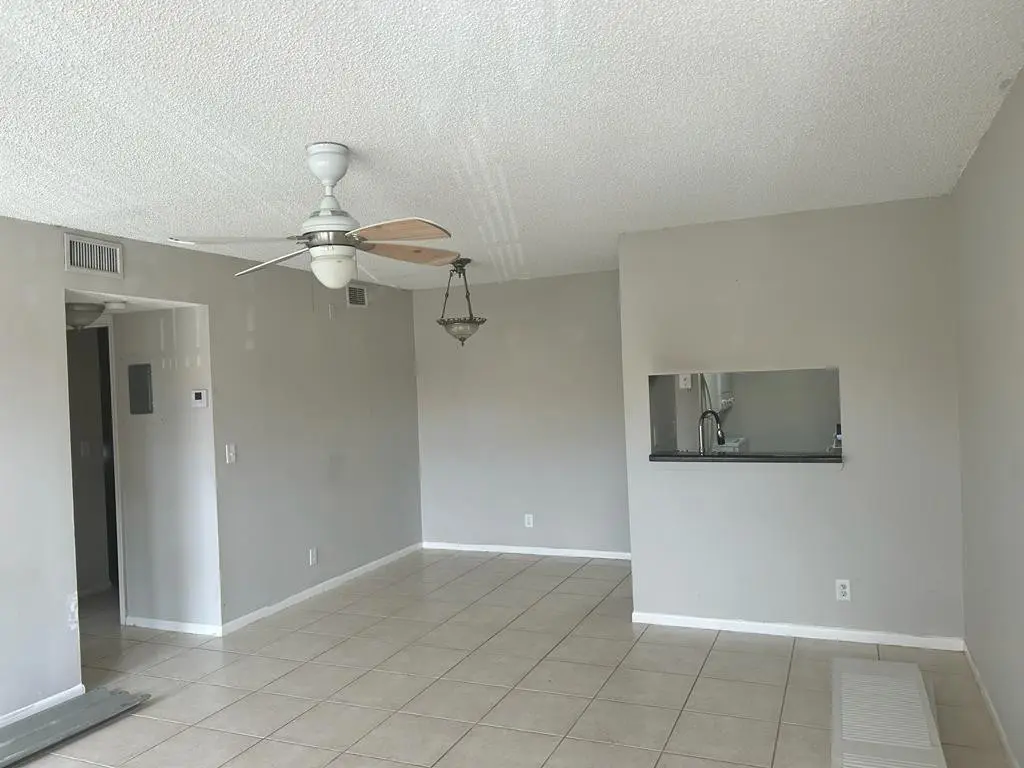 Photo 4 at 3662 N University Drive F-7, Coral Springs