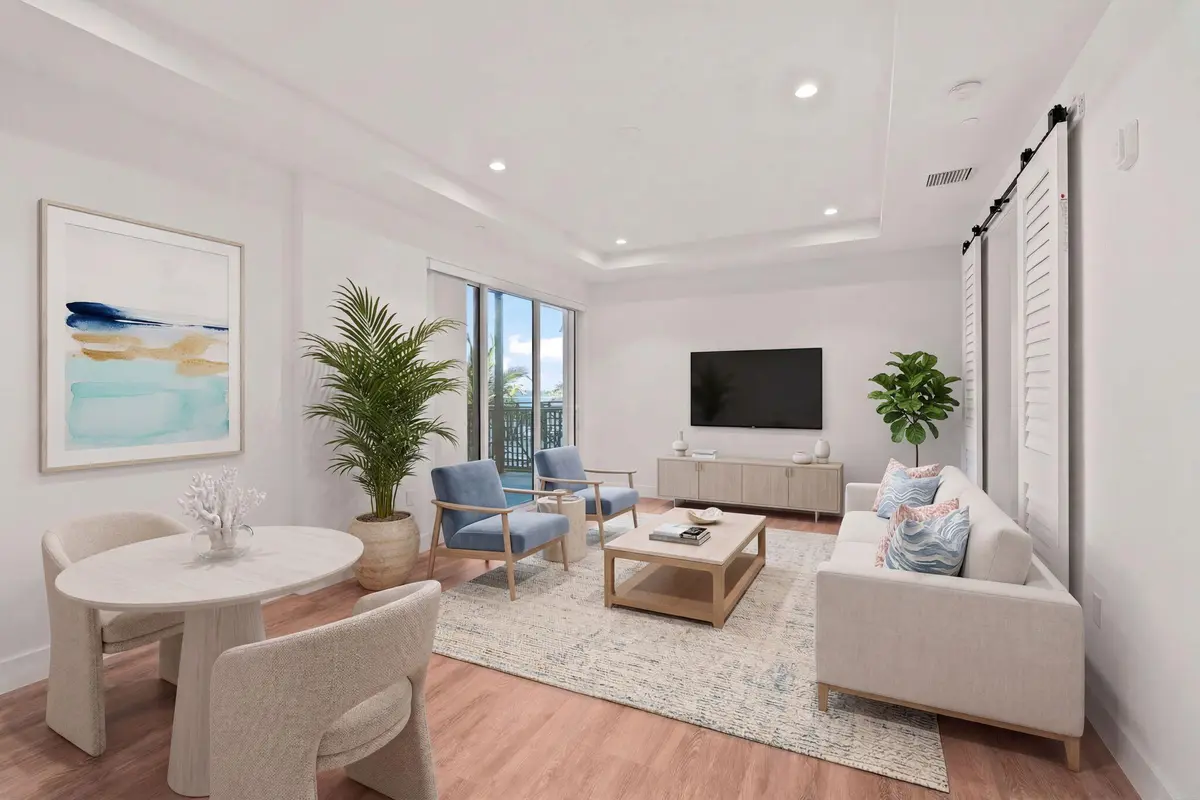 3-web-or-mls-DSC04515 at 41 SW Seminole Street 204, Stuart