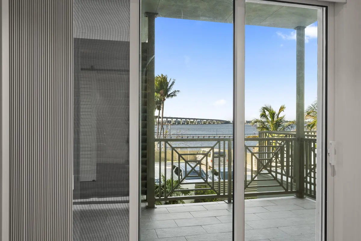 9-web-or-mls-DSC04524 at 41 SW Seminole Street 204, Stuart