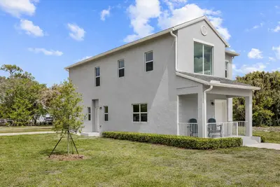 2575 SE Bonita Street, Stuart – Single Family Residence for sale